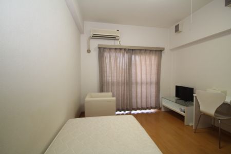 モントーレ天神　B　　【敷地内駐車場】