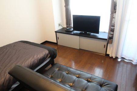 ピュアドームサクセス平尾 B　