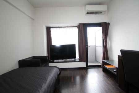 ピュアドームベイス博多　C　【５０型テレビ設置】