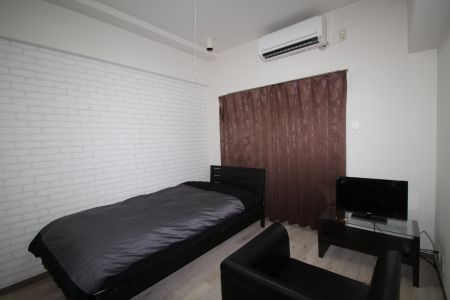 ロマネスク博多駅前　C　【敷地内駐車場】