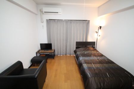 ピュアドームグランディー博多　A　【敷地内駐車場】