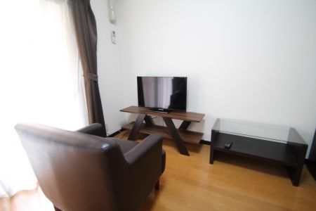 ピュアドームグランディー博多　B　【敷地内駐車場】