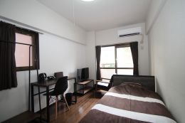 ロマネスク白金第２　B